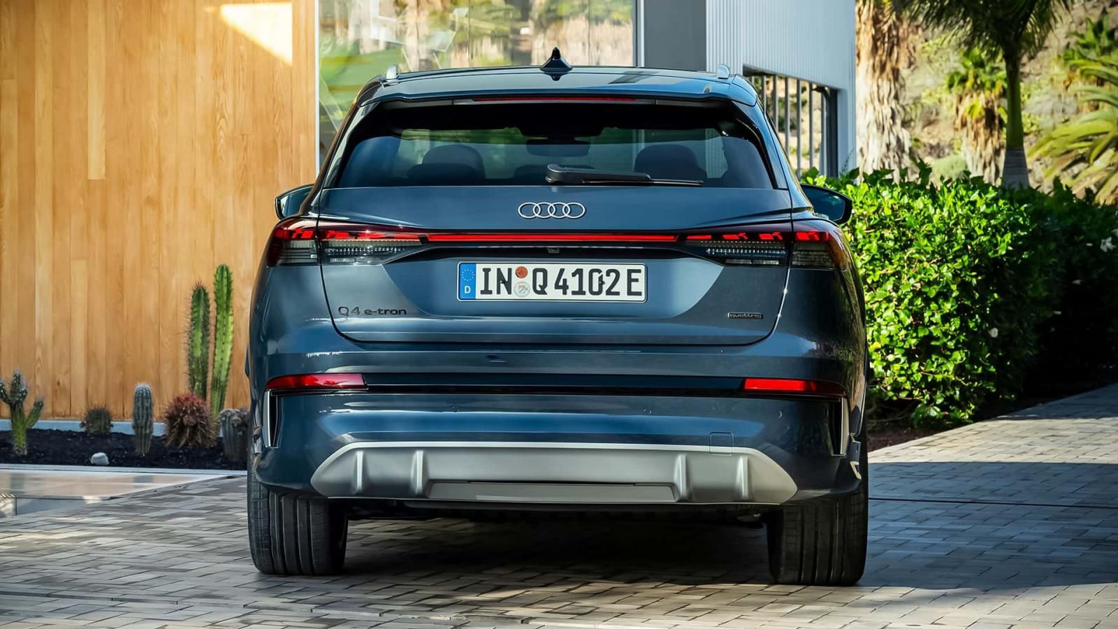 Audi Q4 e-tron: Αναβαθμισμένο με μεγαλύτερη αυτονομία & τρεις οθόνες 
